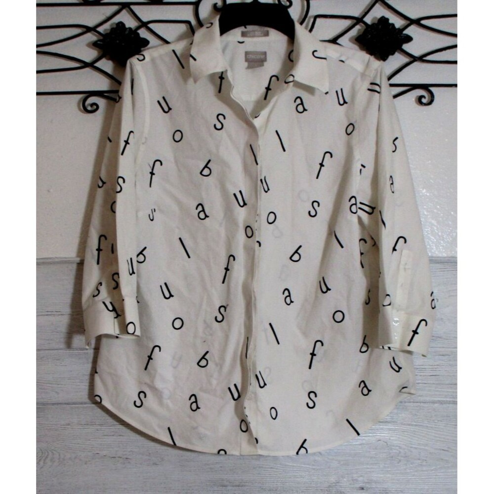 Chico's No Iron Women's Button Up Top Size 1 US M Long Sleeve White